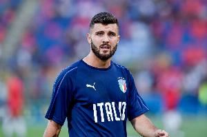 迪马：科莫队长库特罗内今夏可能离队 塞维利亚希望租借+选择买断