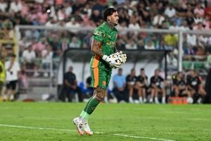 佩杜拉：加拉塔萨雷昨晚再度联系曼城 可能超1000万欧报价埃德森