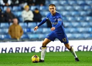 记者：西布朗引进切尔西边卫吉尔克里斯特达成协议，球员正体检