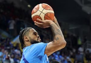 西班牙危！多西6投5中砍下14分 首节希腊31比20领先