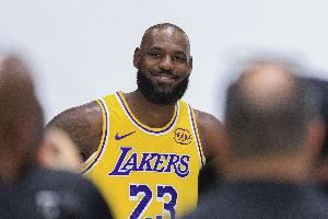 坐骨神经痛！Shams：詹姆斯将耐心恢复 计划11月中旬复出