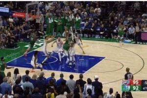 疯狂反击！拉塞尔强攻抛投得手 独行侠轰出20-2追到1分